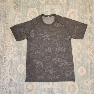 Lululemon Metal Vent Tech T-Shirt Medium - Dark Camo